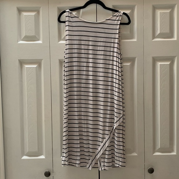 Dresses & Skirts - Black and white striped dress